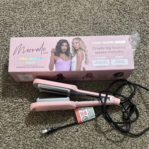 Mermaid Lush Pink Hair Waver Tool